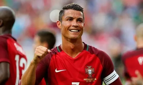 “Ronaldo sẽ ghi được nhiều bàn thắng hơn Pele”