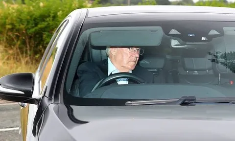 Ronaldo trở lại, Sir Alex lập tức có động thái