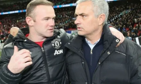 Rooney nói thẳng khác biệt khổng lồ giữa M.U của Sir Alex với Mourinho
