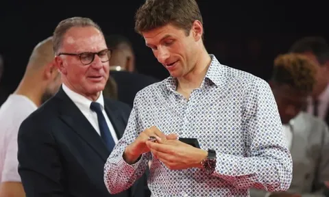 Chấm dứt, sếp lớn Bayern tự định đoạt tương lai của Muller