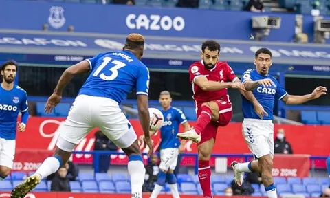 Rượt đuổi nghẹt thở, VAR khiến Liverpool mất điểm vào phút bù giờ