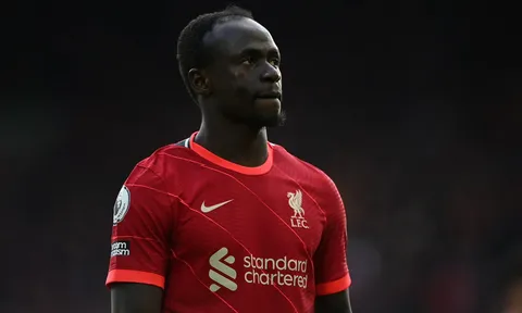 Cựu sao Liverpool bị chửi "ngu ngốc và kiêu ngạo"