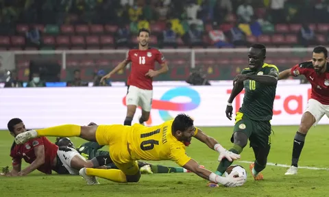 Gạt Mane, Ahmad chỉ tên cầu thủ xuất sắc nhất AFCON