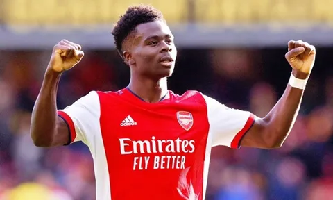 Man City tạo cú sốc với Saka