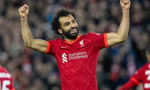 Totti định giá sao Liverpool 200 triệu euro