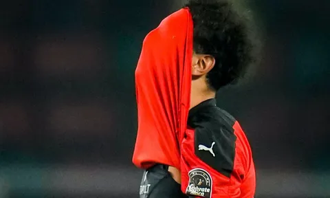 Salah đá hỏng 11m, Senegal của Mane loại Ai Cập theo kịch bản điên rồ