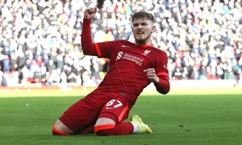 Salah đào tạo Salah 2.0 ở Liverpool