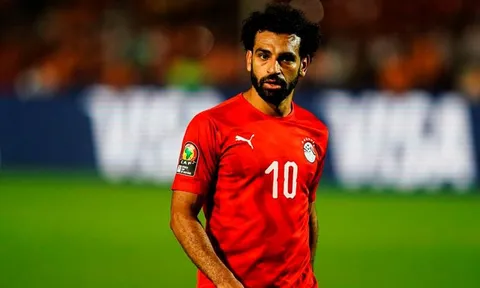 Salah khiến Liverpool khó xử