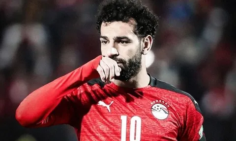Salah nói 1 điều trong phòng thay đồ, bộ trưởng Ai Cập cắt ngang lời
