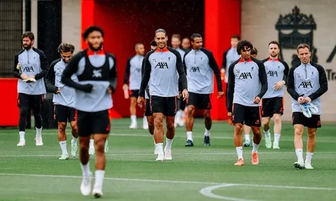 Salah, Nunez tươi tắn, tập luyện hăng say trước thềm trận Ajax