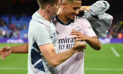 "Màn ra mắt tuyệt vời, chính xác là những gì Arsenal cần"