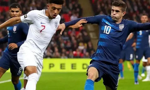 Sancho tiết lộ 4 cái tên luôn nói hãy gia nhập Man Utd