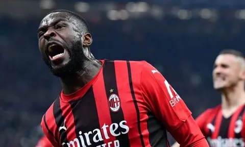 Sao AC Milan kể chuyện tư vấn Abraham rời Chelsea sang Ý