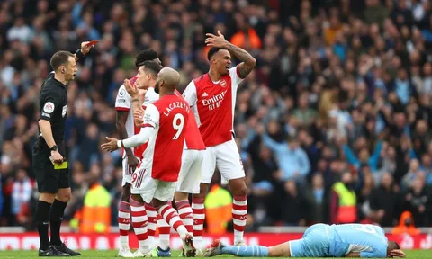 Sao Arsenal bị chê phạm lỗi ngớ ngẩn