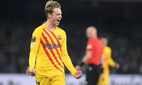 Sao Barca làm rõ tương lai, gã khổng lồ hụt hẫng