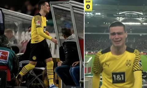Sao Dortmund bật khóc khi rời sân