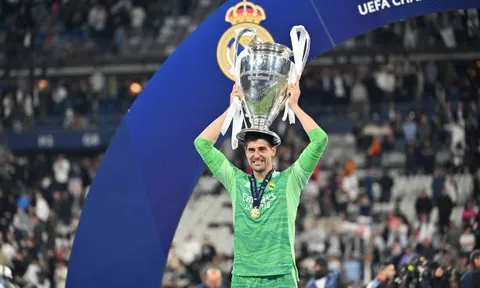 Sao Liverpool 'ngả mũ' trước Real Madrid