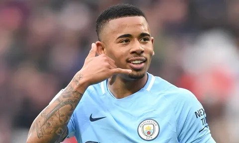 Sao Man City gửi thông điệp đến Firmino và Fabinho