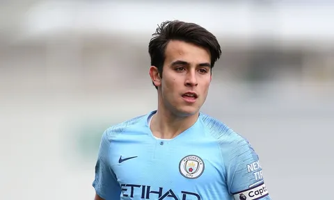 Sao Man City lên tiếng về việc chuyển đến Barcelona