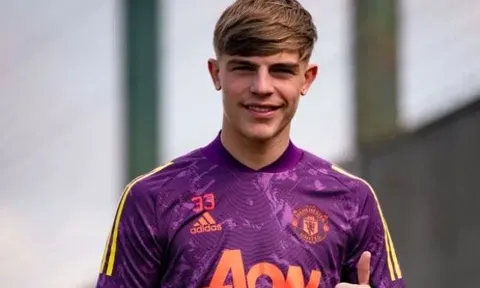 Sao Man Utd được 3 CLB theo đuổi