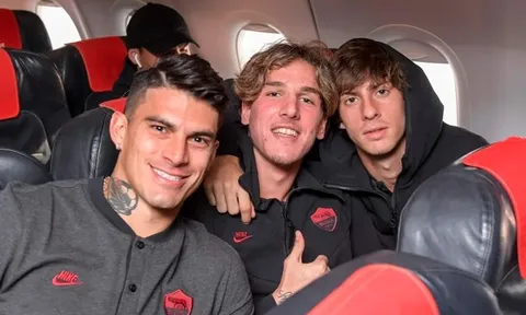 Sao Man Utd mệt mỏi khi cùng AS Roma hành quân đến Đức