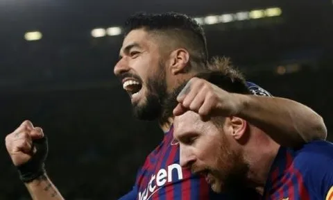 Sắp chiến Barca, Suarez nói luôn 1 câu về Messi