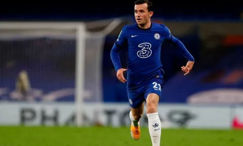 Sắp chiến Spurs, tân binh Chelsea làm điều khó tin trên sân tập