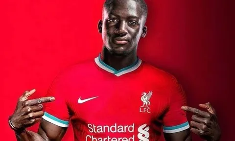 Sắp phải cạnh tranh với Konate, trung vệ Liverpool phá vỡ im lặng