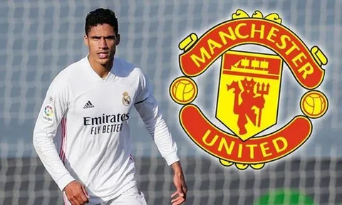 Đẩy đi nạn nhân của Sancho, M.U trao luôn số áo cho Varane