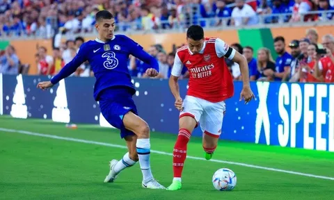 "Martinelli xé toạc Chelsea"