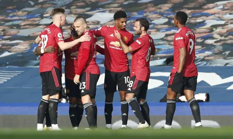 XONG! Man Utd đón nhận 3 tổn thất quá lớn sau khi thắng Everton