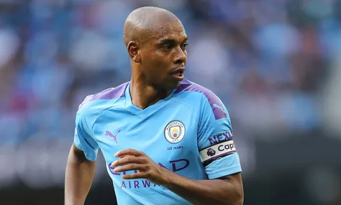 Sau David Silva, Man City sắp sửa chia tay thêm 1 công thần