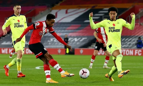 Sau Everton, thêm một ngựa ô khác vươn lên dẫn đầu BXH Premier League