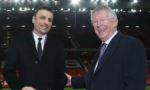 Sau Man Utd, Berbatov chỉ ra CLB sẽ "quật ngã" Man City