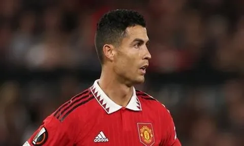 Sau trận đầu tiên của Potter, Chelsea đã biết quyết định với Ronaldo