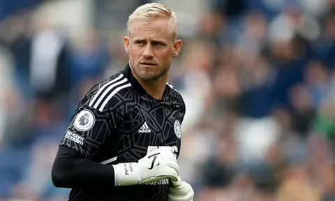 Kasper Schmeichel rời Leicester với giá 1 triệu euro