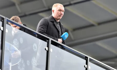Scholes chỉ ra trung phong số 1 của Man Utd, không phải Ronaldo