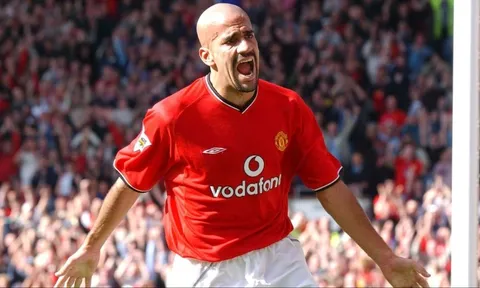 Scholes: 'Đá với Veron thật thảm họa'