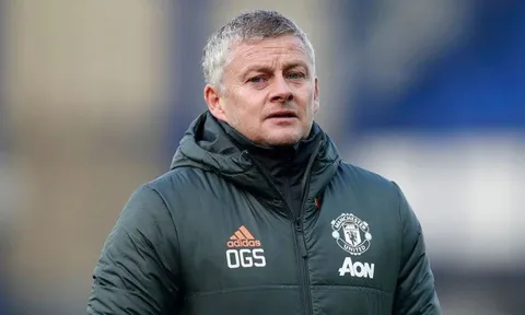 Scholes: "Solskjaer xứng đáng được gia hạn ở Man Utd, nhưng... "