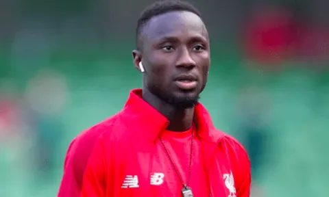 Nước châu Phi đảo chính, Liverpool gấp rút tìm cách đưa cầu thủ về Anh