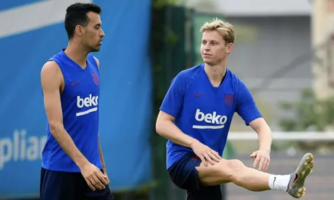 "Cậu ấy muốn chơi bóng ở Champions League, không khao khát đến M.U"