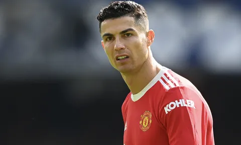 Xác nhận: Jorge Mendes đàm phán bến đỗ bất ngờ cho Ronaldo