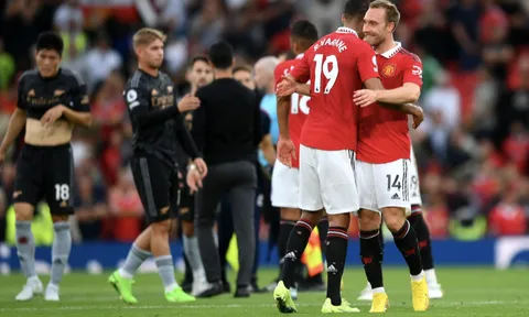 Gary Lineker: Sau những gì đã xảy ra, thật tuyệt khi cậu ấy chơi xuất sắc cho M.U
