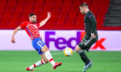 10 thống kê Granada 0-2 M.U: Xuất hiện "cặp đôi vàng", đáng nể Fernandes!