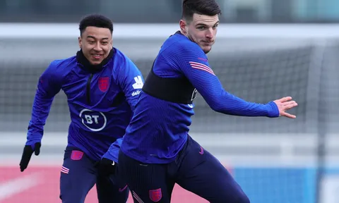 Lấy "ông chủ tuyến giữa", Man Utd gán Lingard cho đối tác