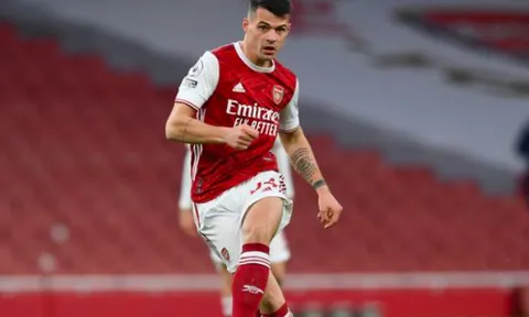 3 cái tên ở một vị trí cùng lúc chia tay Arsenal ít ngày tới