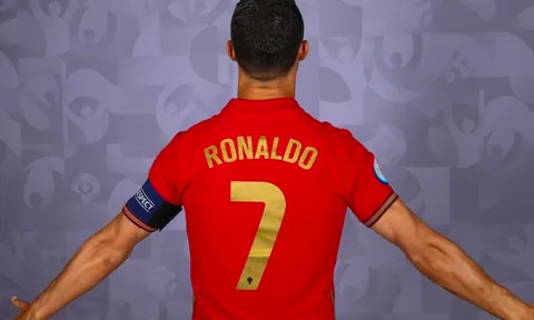 Ronaldo lập kỷ lục chưa từng có trong lịch sử EURO