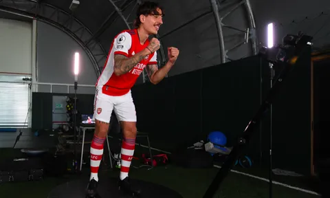 Hình ảnh xác thực, Arsenal có thể công bố HĐ mới