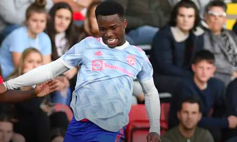 CHÍNH THỨC! Thêm một cái tên chia tay Man Utd