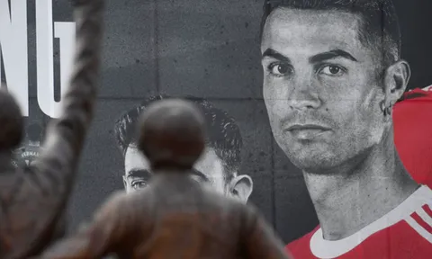 Ronaldo lập kỷ lục ngay khi ra mắt M.U lần thứ 2